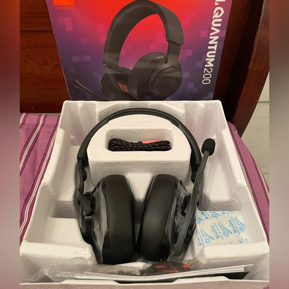 JBL Quantum 200 Headset
